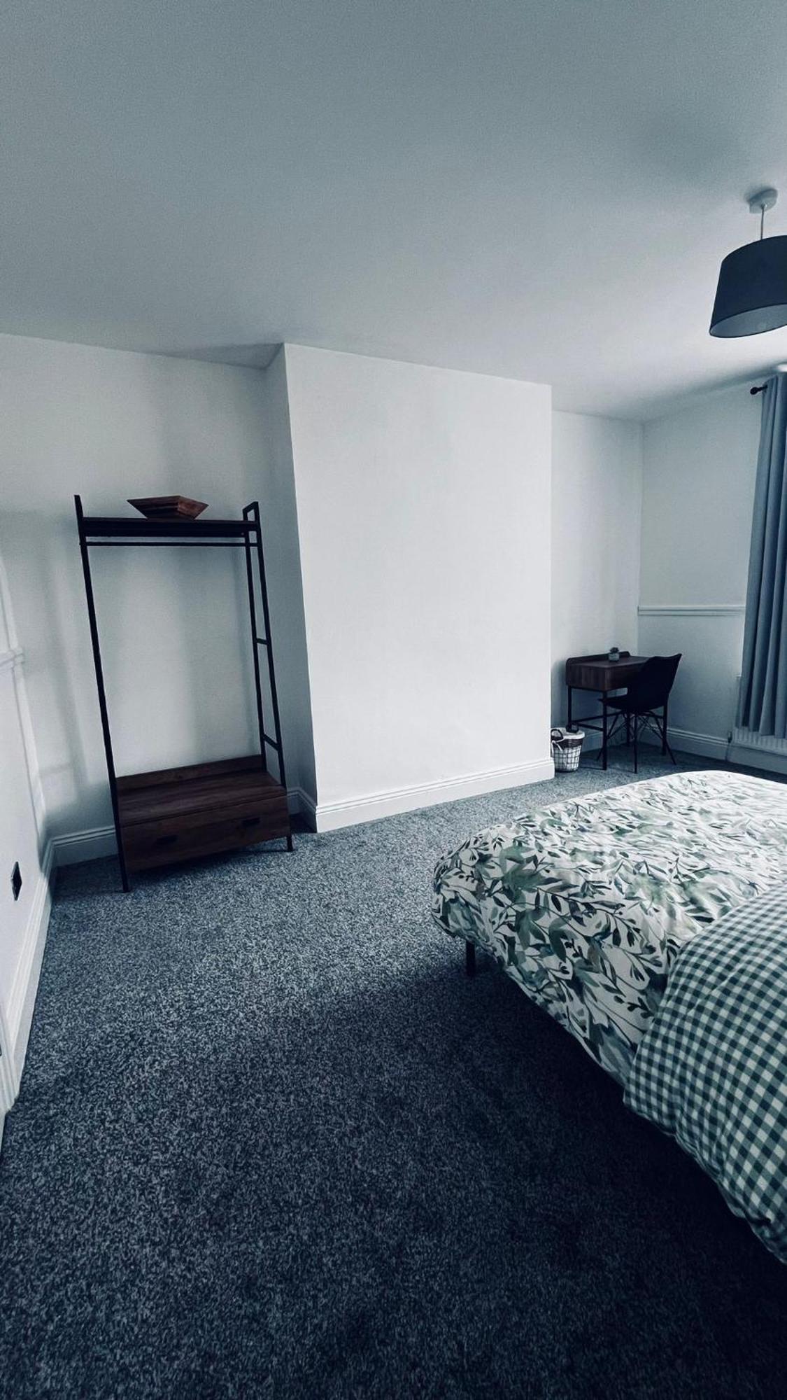 Apartment Lansdowne